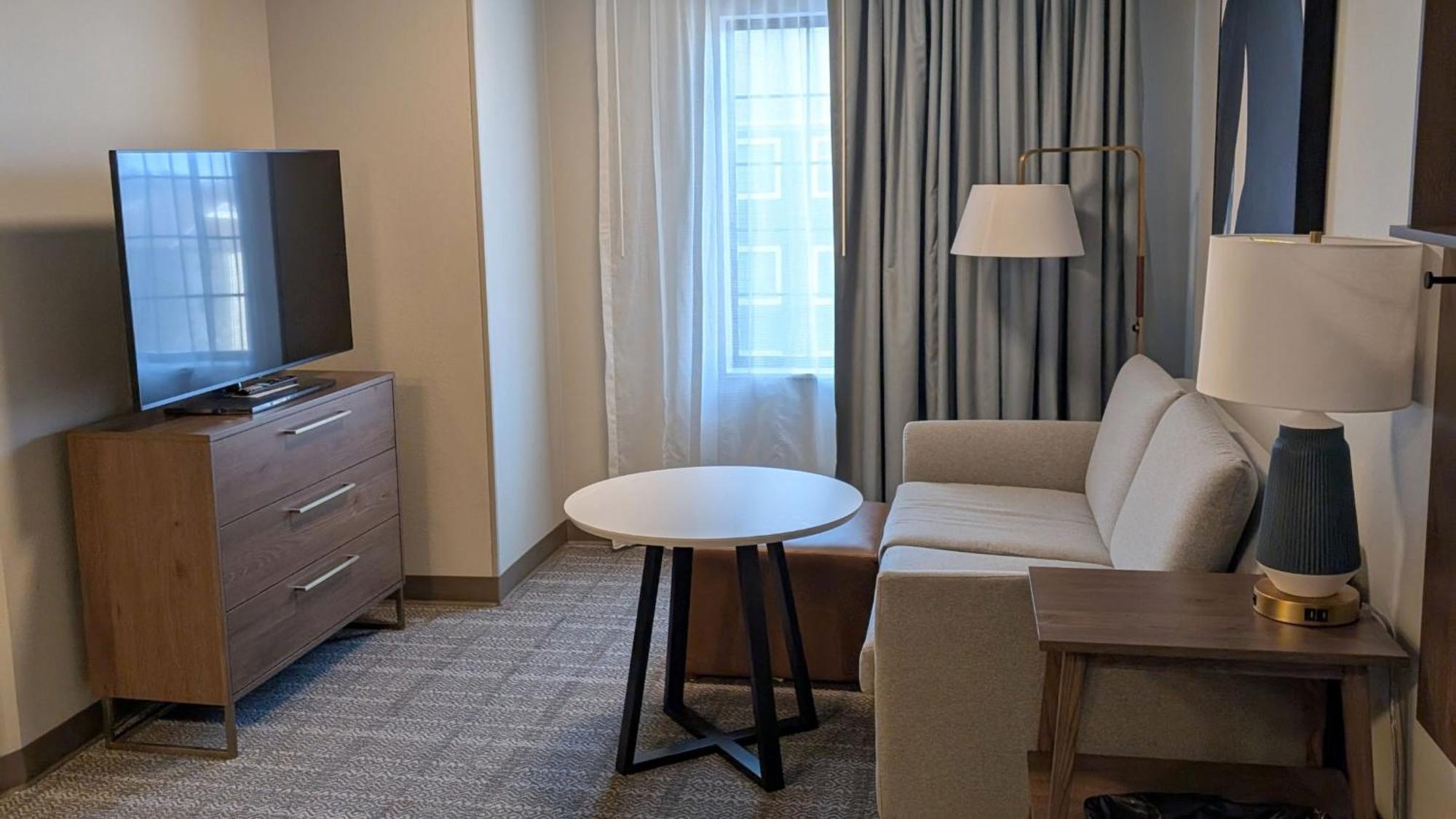 Staybridge Suites Bismarck By Ihg Ngoại thất bức ảnh